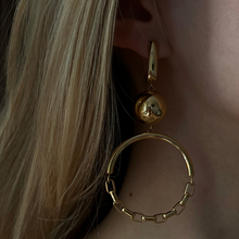 Load image into Gallery viewer, Boucles d&#39;oreilles Solar Statement